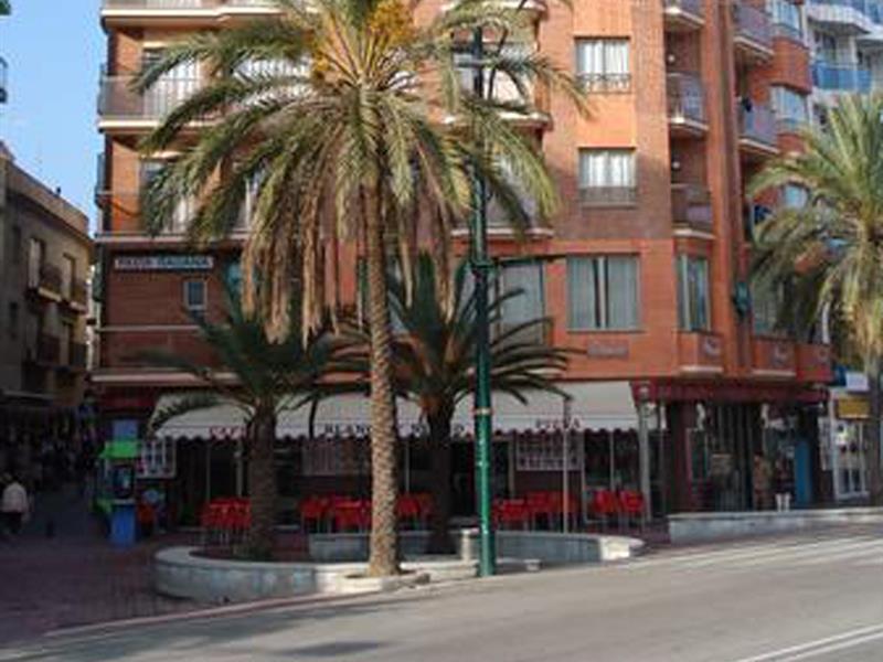 Blanco Y Negro Apartments Lloret de Mar Bagian luar foto